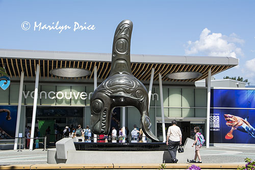 Statue at the entrance to the Vancouver Aquarium, Vancouver, BC