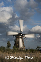 Windmill in motion, Kinderdijk, Netherlands