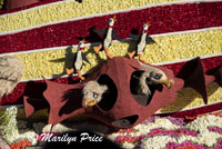La Canada Flintridge float (Dodo Bird Flight School), Rose Parade, Pasadena, CA