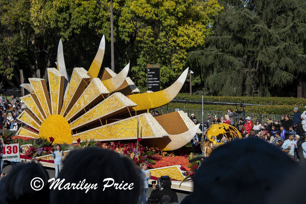 Dole float (Sunshine for All), Rose Parade, Pasadena, CA