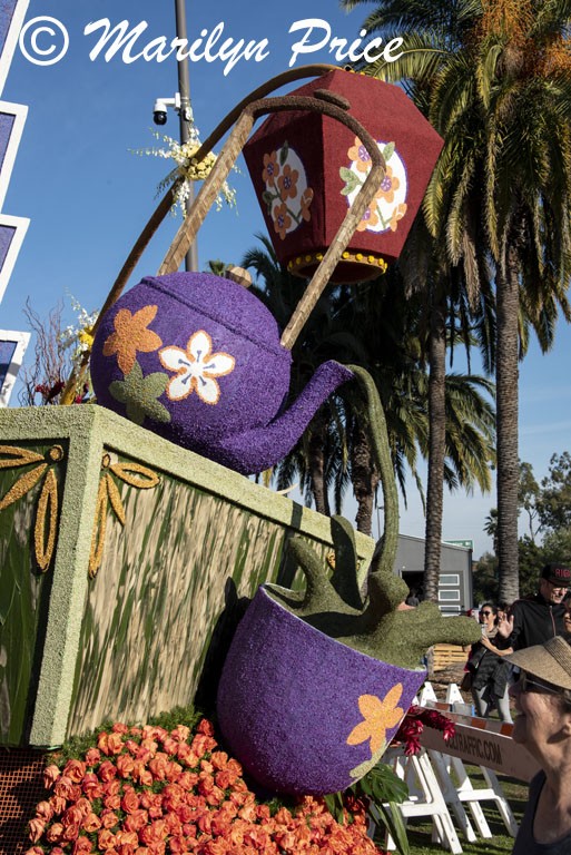Details of China Airlines float (Dreams of Flying, Wings of Hope), Showcase of Floats, Pasadena, CA