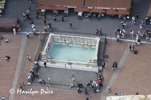 Fonte Gaia in the Piazza del Campo, Siena, Tuscany, Italy