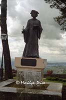 Statue to Francisco Barbarino, Barbarino Val d'Esta, Italy
