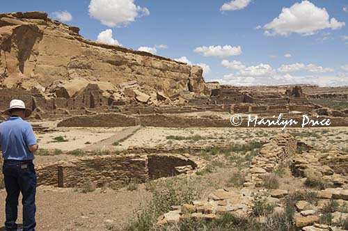 Kiva and walls, Pueblo Bonita, Chaco Culture National Historic Park, NM