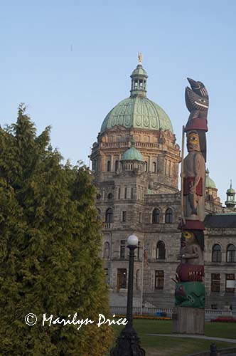 British Columbia Parliament Building and totem pole, Victoria, BC